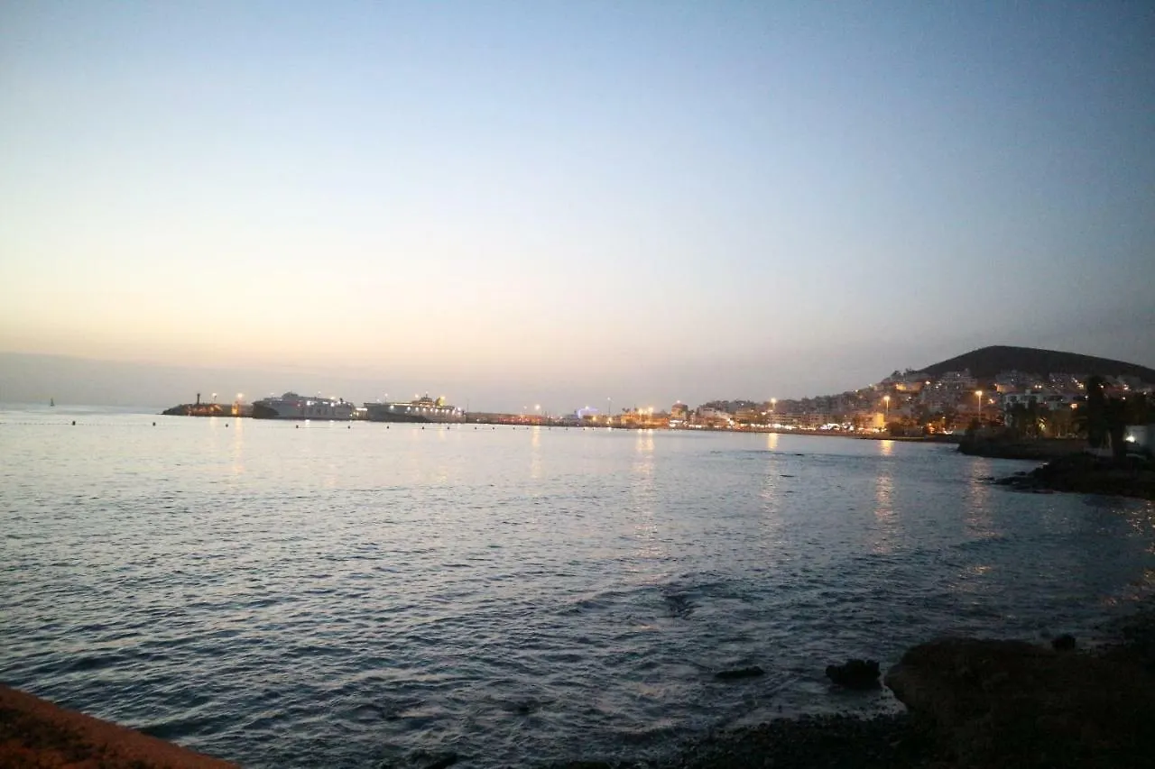 Sun & View Holiday Home Los Cristianos  Španělsko